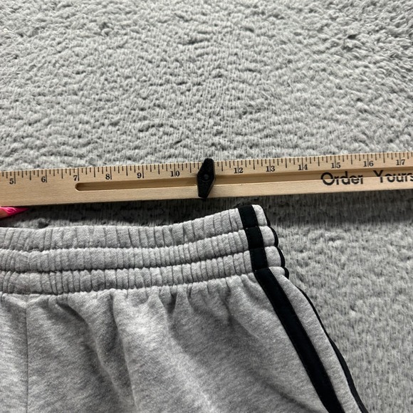 Adidas Sweat Shorts Mens Small Gray Cotton Blend 11 inch Inseam 3 Strips - Picture 7 of 10